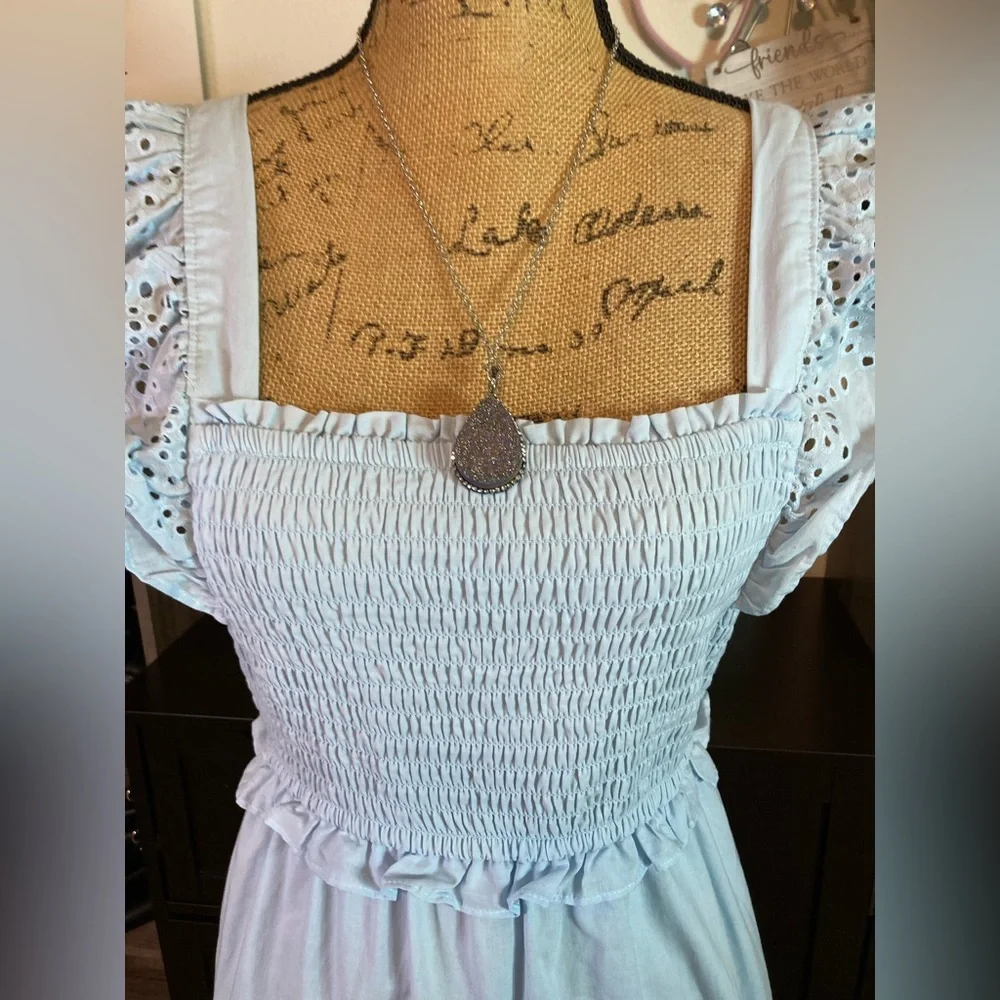 Lauren conrad NWOT baby blue lace dress size medium - Picture 3 of 16